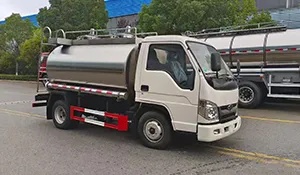 Export-type 3 cubic meter milk tanker truck