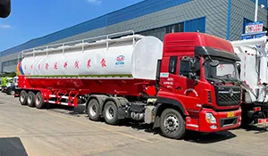 13-meter round tank semi-trailer feed truck
