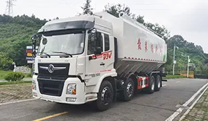 Dongfeng Changxing D3V 8x4 bulk feed truck (short wheelbase)