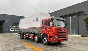 Pre-Liberation 4x6 bulk feed transport truck (40-42 cubic meters)