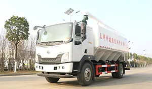 Liuzhou Motor short wheelbase bulk feed truck (4x2)