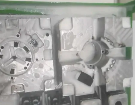 Caja de m&aacute;quina de limpieza electrol&iacute;tica