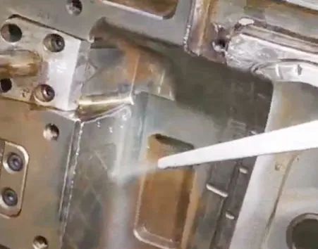 Caja de la m&aacute;quina limpiadora de hielo seco