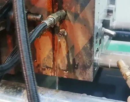 Caja de la m&aacute;quina de limpieza de v&iacute;as navegables