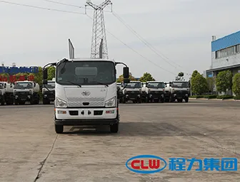 Jiefang 9.8 cubic meter oil tanker