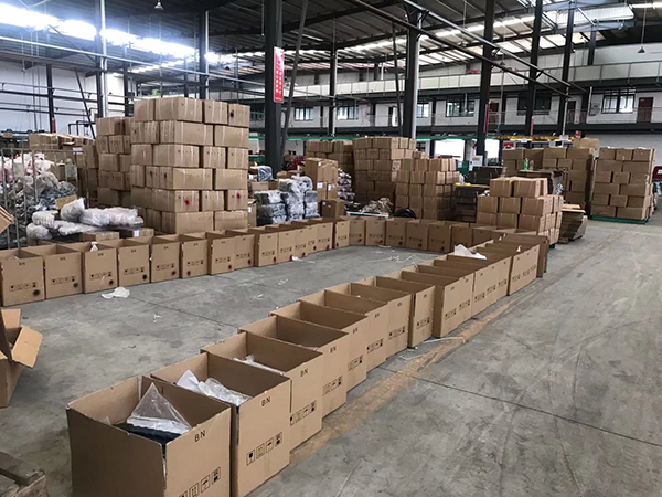 Fuel tank combination packaging