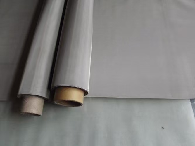 Precision non-edge filter screen