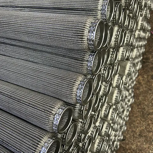 Split filter element mesh sleeve