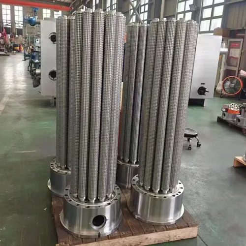 Metal filter element with protective cover