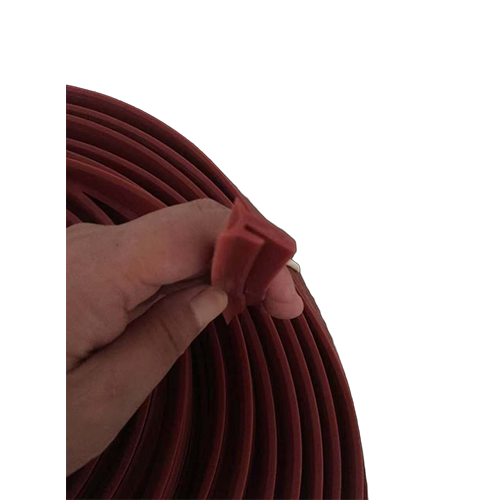 Red sealing strip on the lower drafting side