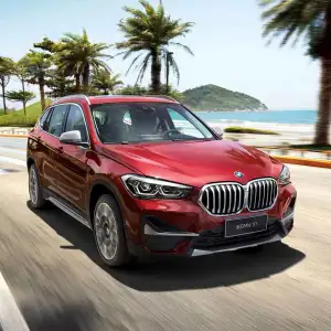 新 BMW X1