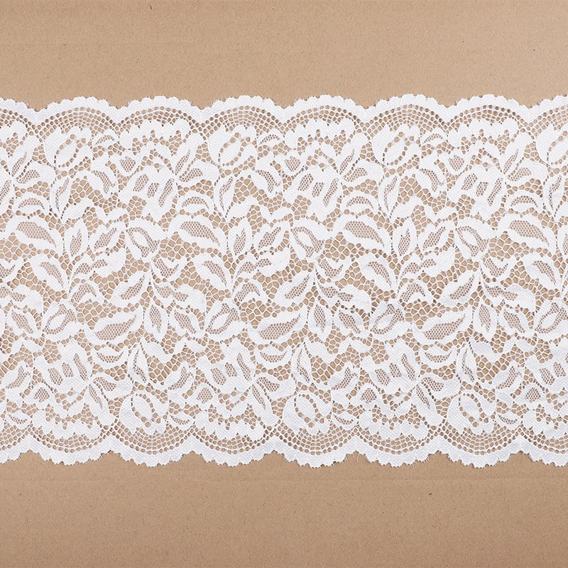 Romantic Scalloped Edge Lace