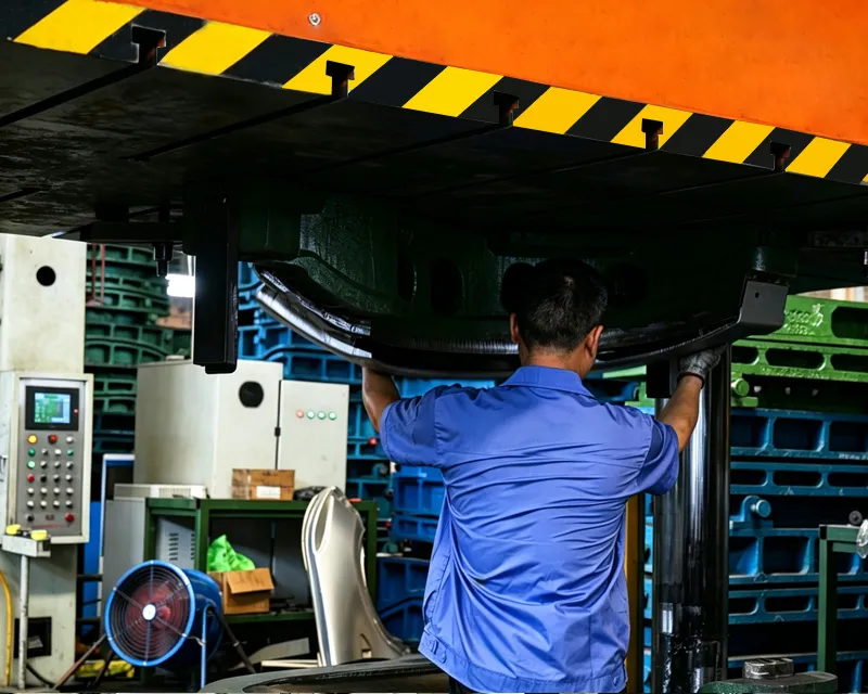 Sheet Metal Forming Press