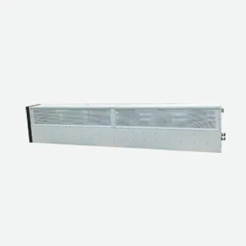 Vertical side-blowing air curtain