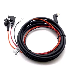 Typ-C-Stromkabel mit 2 elektrischen Kfz-Sammlern