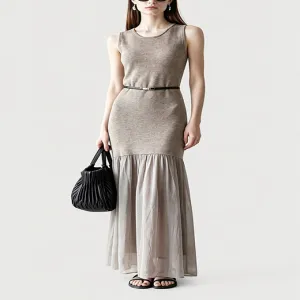 Abito midi senza maniche in maglia con orlo in chiffon