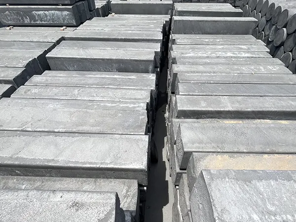 Electric arc furnace steelmaking graphite cube