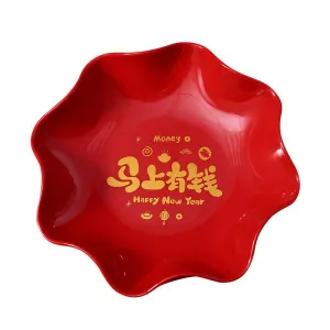 The lace fruit plate is about to become wealthy