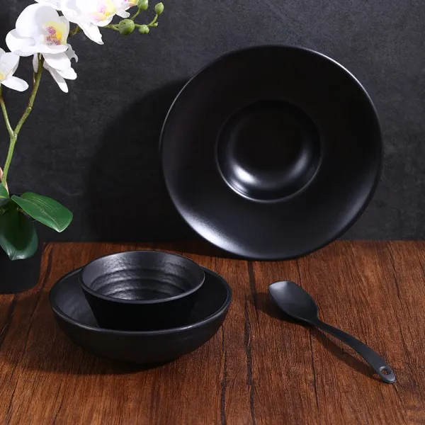 Versatile Black Tableware Set for Casual & Formal Meals