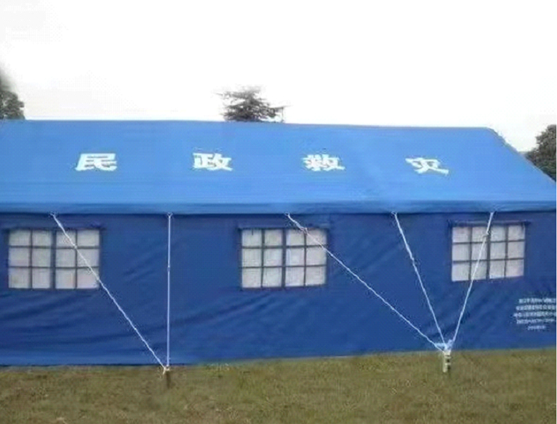 Customizable disaster relief tent