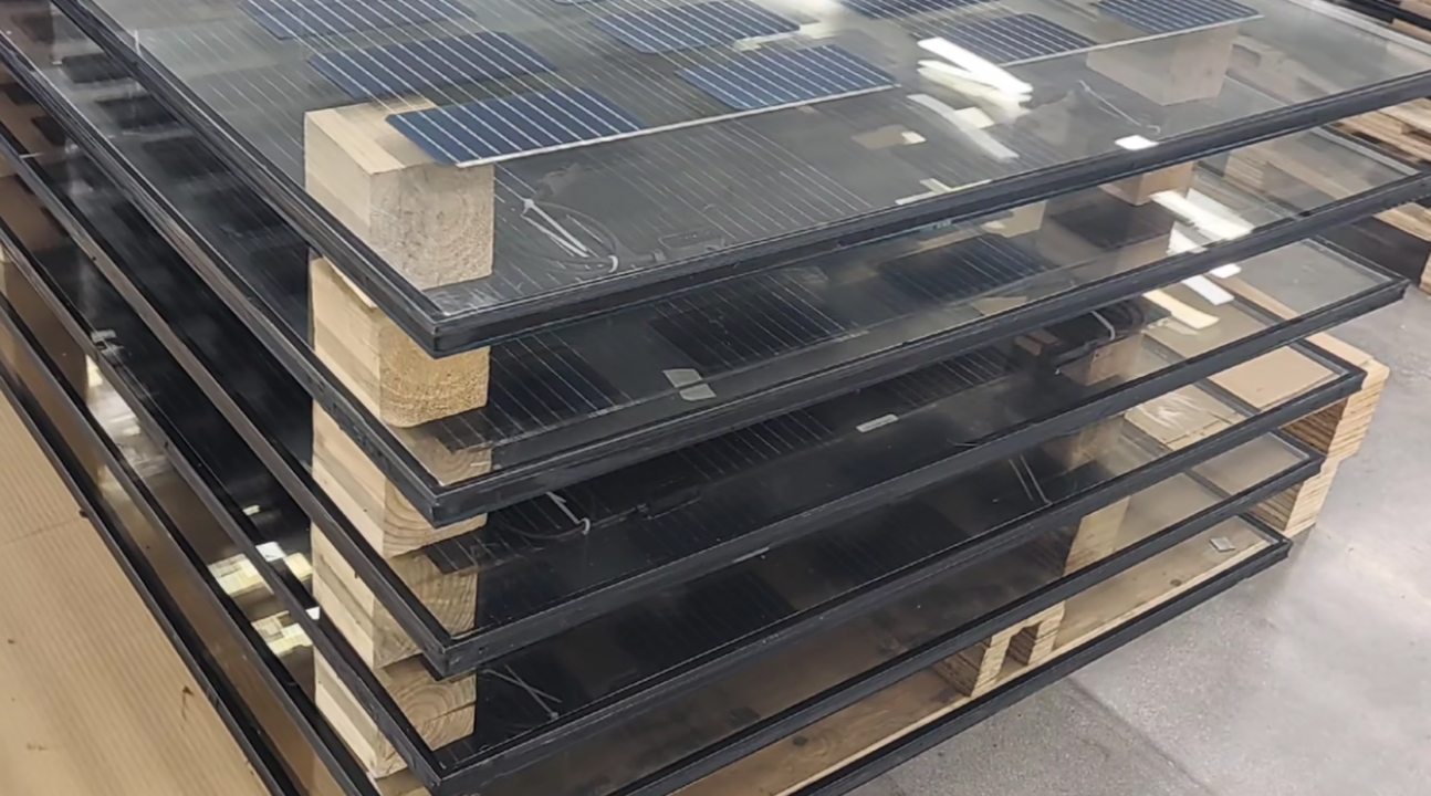 hollow photovoltaic glass module