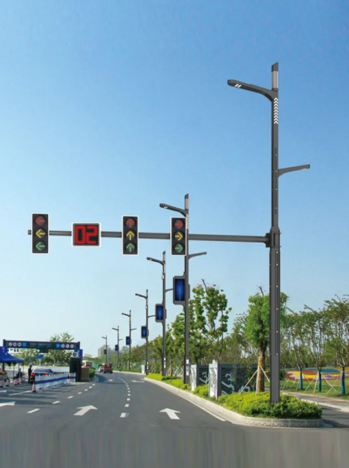 Smart Traffic Control Pole with Countdown Display