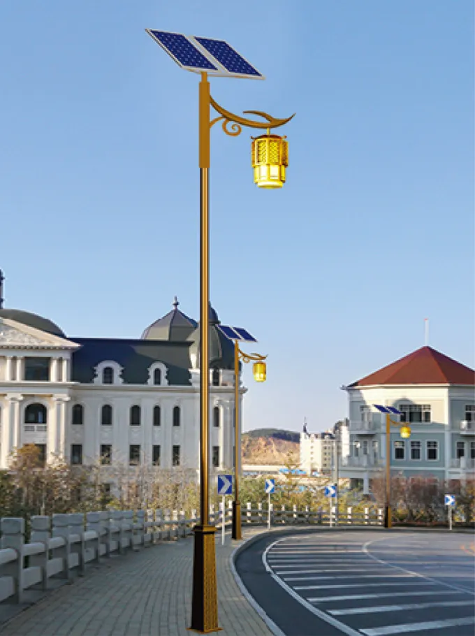 Landscape Solar Street Light with Decorative Pole