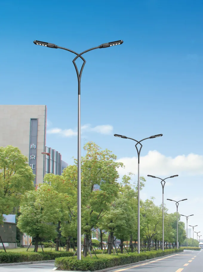 Modular Steel-Aluminum LED Street Light