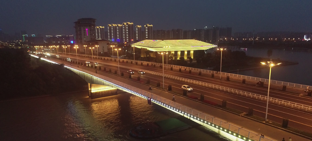 Bridge lighting applications for highway bridges pedestrian bridges and landmark structures