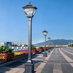 Classic Post Top Garden Light
