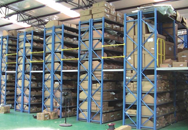 Mezzanine-style shelving