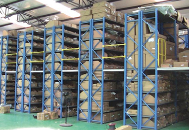Mezzanine-style shelving