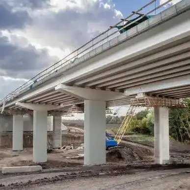 The sulfonated polyethylene anti-corrosion topcoat (often called chlorosulfonated polyethylene anti-corrosion topcoat) 