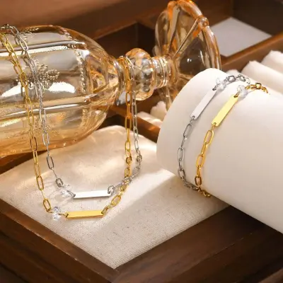 Nitrocellulose varnish