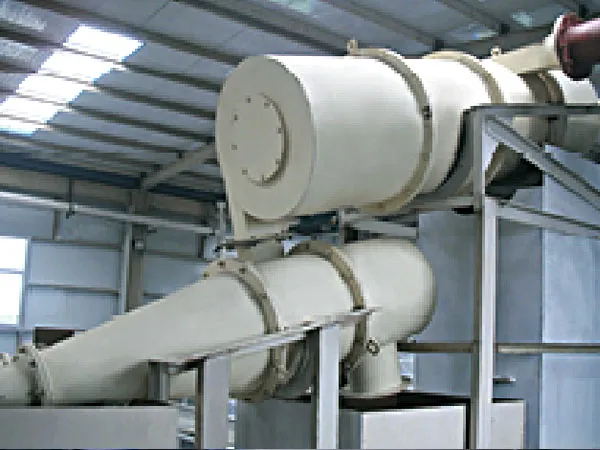 Pressurized heavy medium cyclone