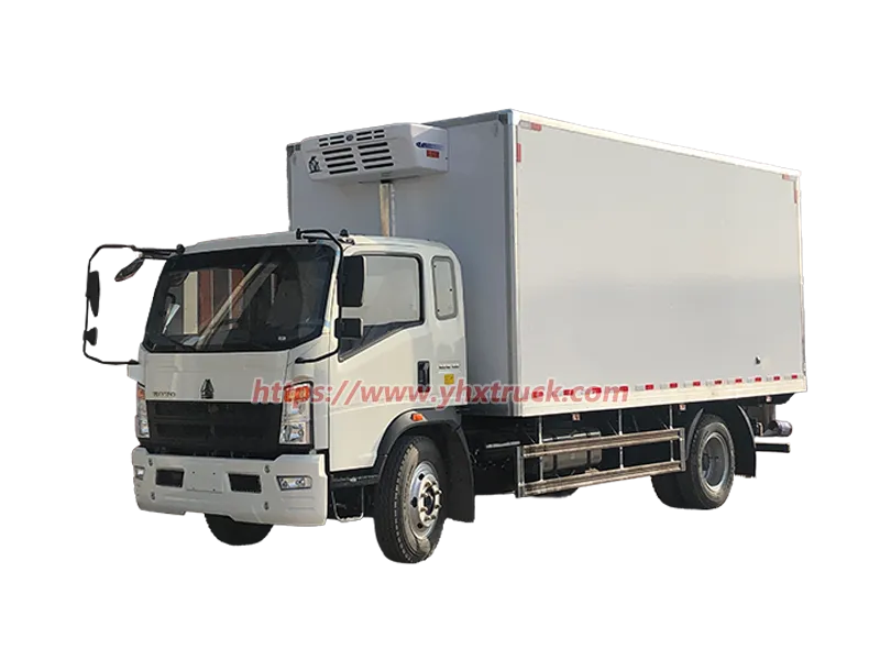 4&times;2 HOWO Light Duty Reefer Truck