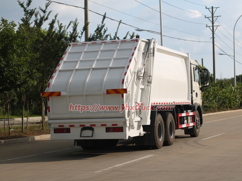Rear Loader Compactor Truck