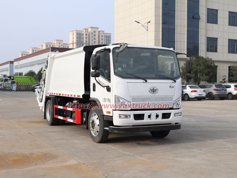 Municipal Waste Collection Truck