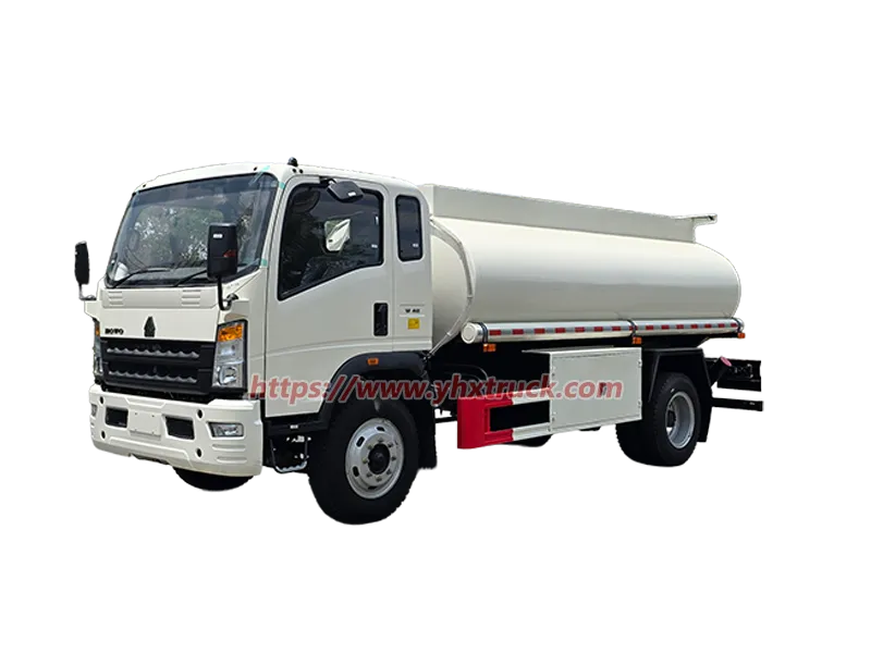 HOWO Light Duty 2-Axle Fuel Refueling Truck
