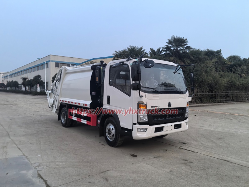 light-duty waste compactor vehicle