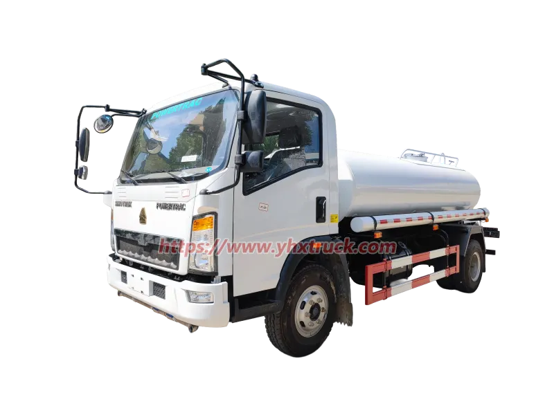 SINOTRUK HOWO 4x2 Sprinkler Truck