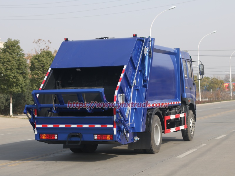 waste management truck