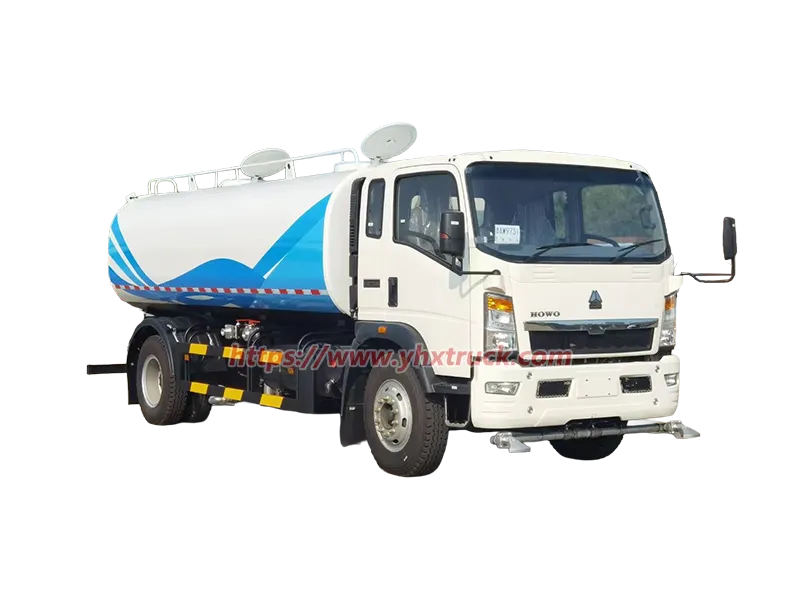 SINOTRUK HOWO 4x2 Light duty sprinkler truck 
