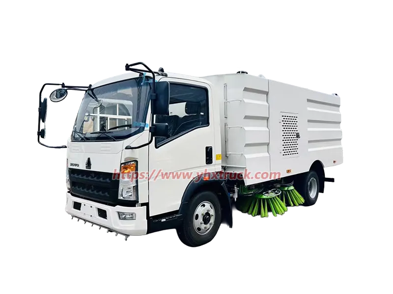 HOWO Light Duty Street Sweeper Truck (6CBM)