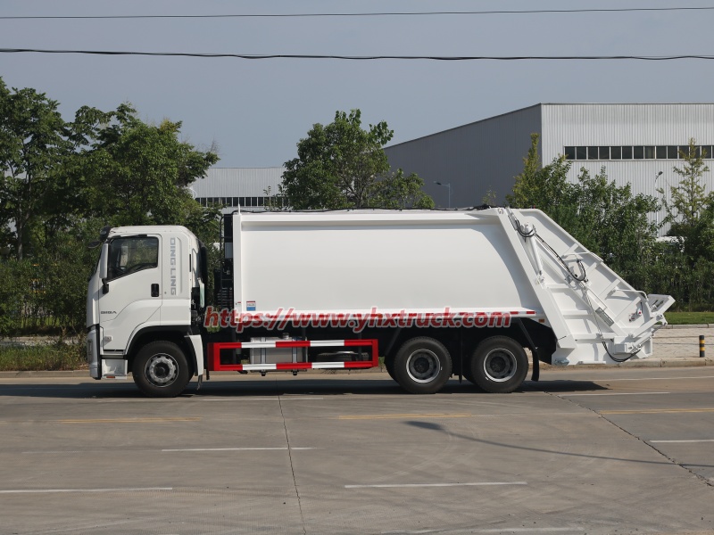 Municipal Garbage Truck