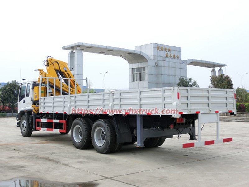 Truck mounted crane-ISUZU CXR-BS.jpg