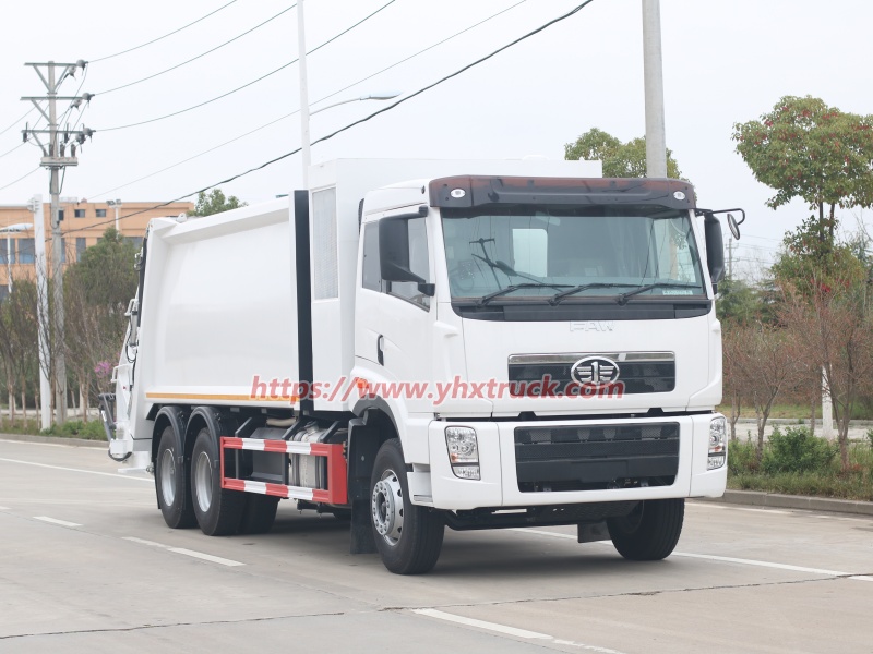Rear Loader Refuse Collection Vehicle