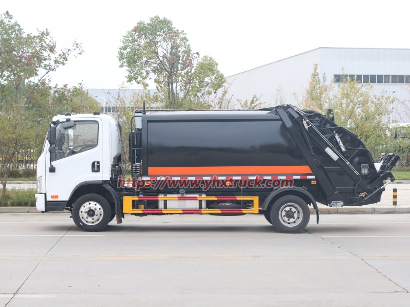 Municipal Waste Collection Truck
