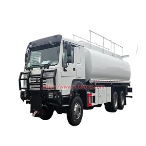 Sinotruk HOWO 6x6 Fuel Tank Truck 