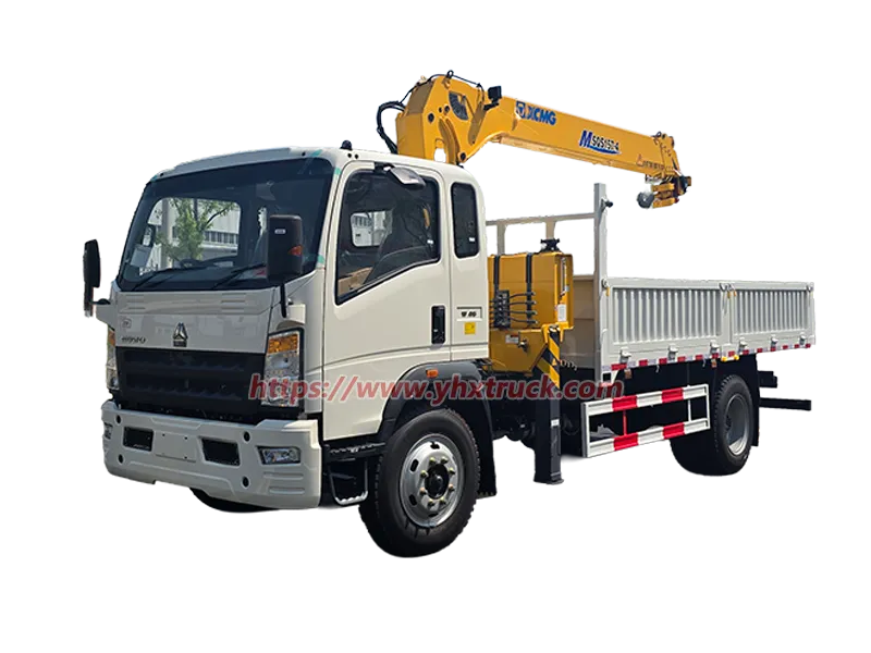 SINOTRUK HOWO 4x2 Light Truck Mounted Straight Telescopic Boom Hydraulic Crane